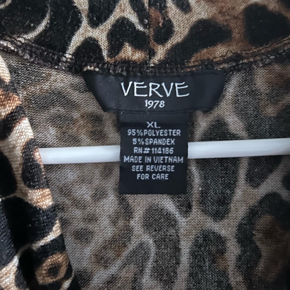 Leopard print blouse - Picture 2 of 2
